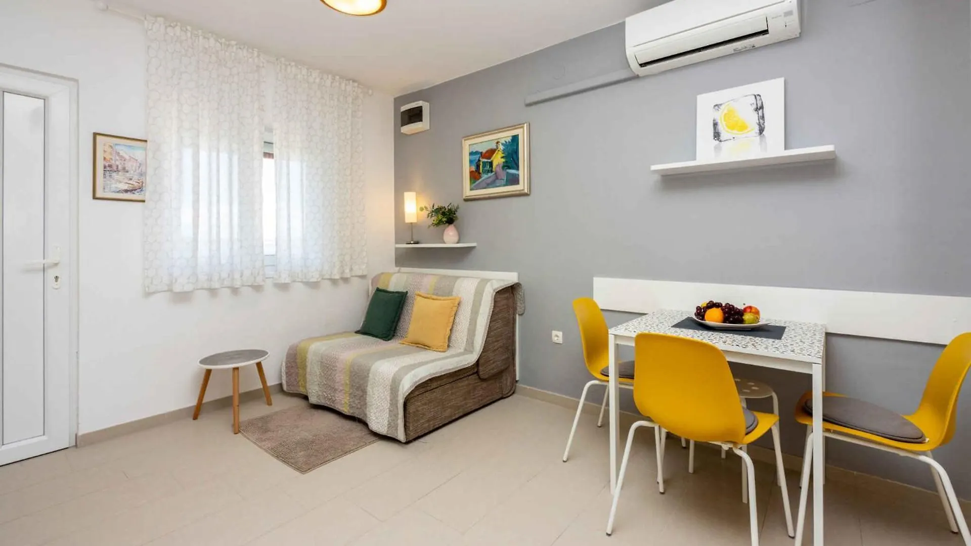 Apartment In Crikvenica 45056