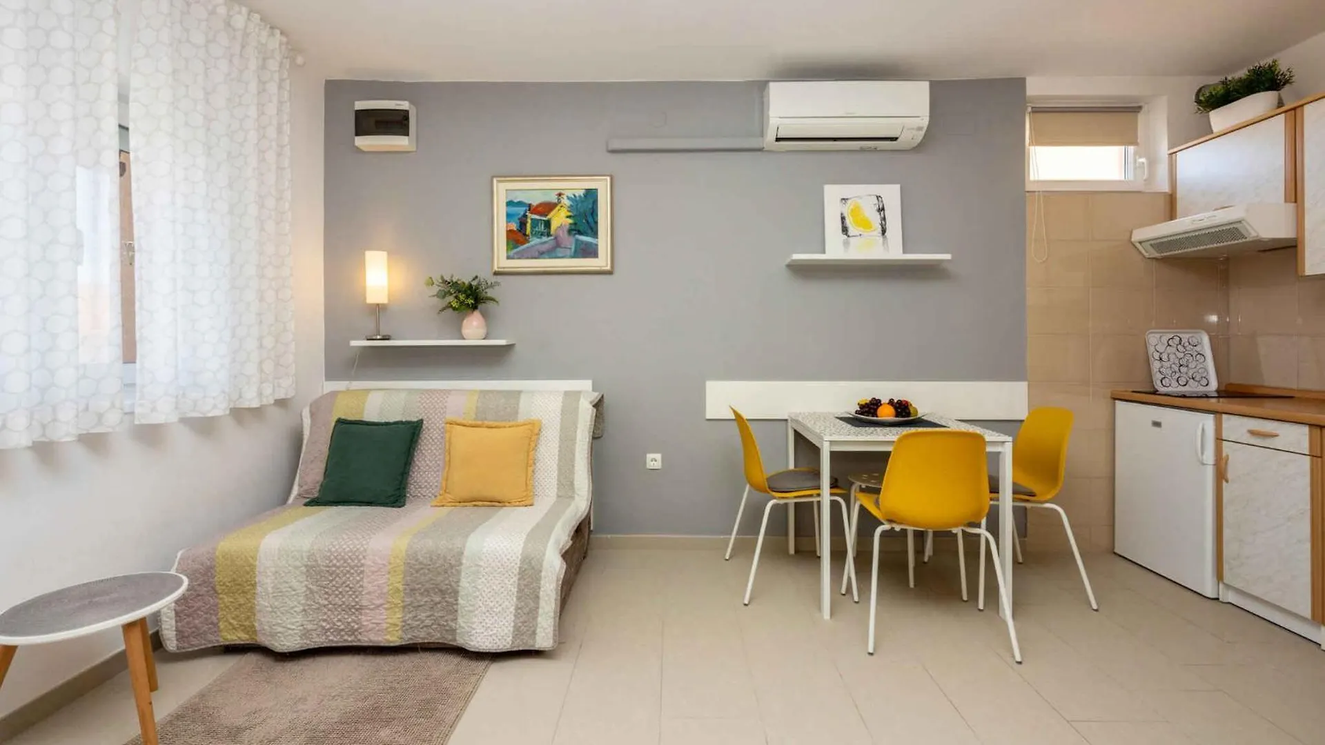 Apartment In Crikvenica 45056